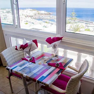Gina Y Vista Oceano Apartamento